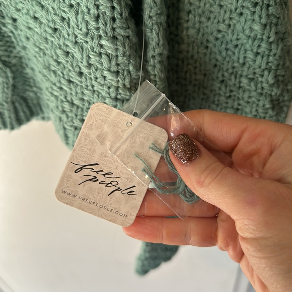 FREE PEOPLE Changing Tides Pullover NWT - Picture 8 of 12